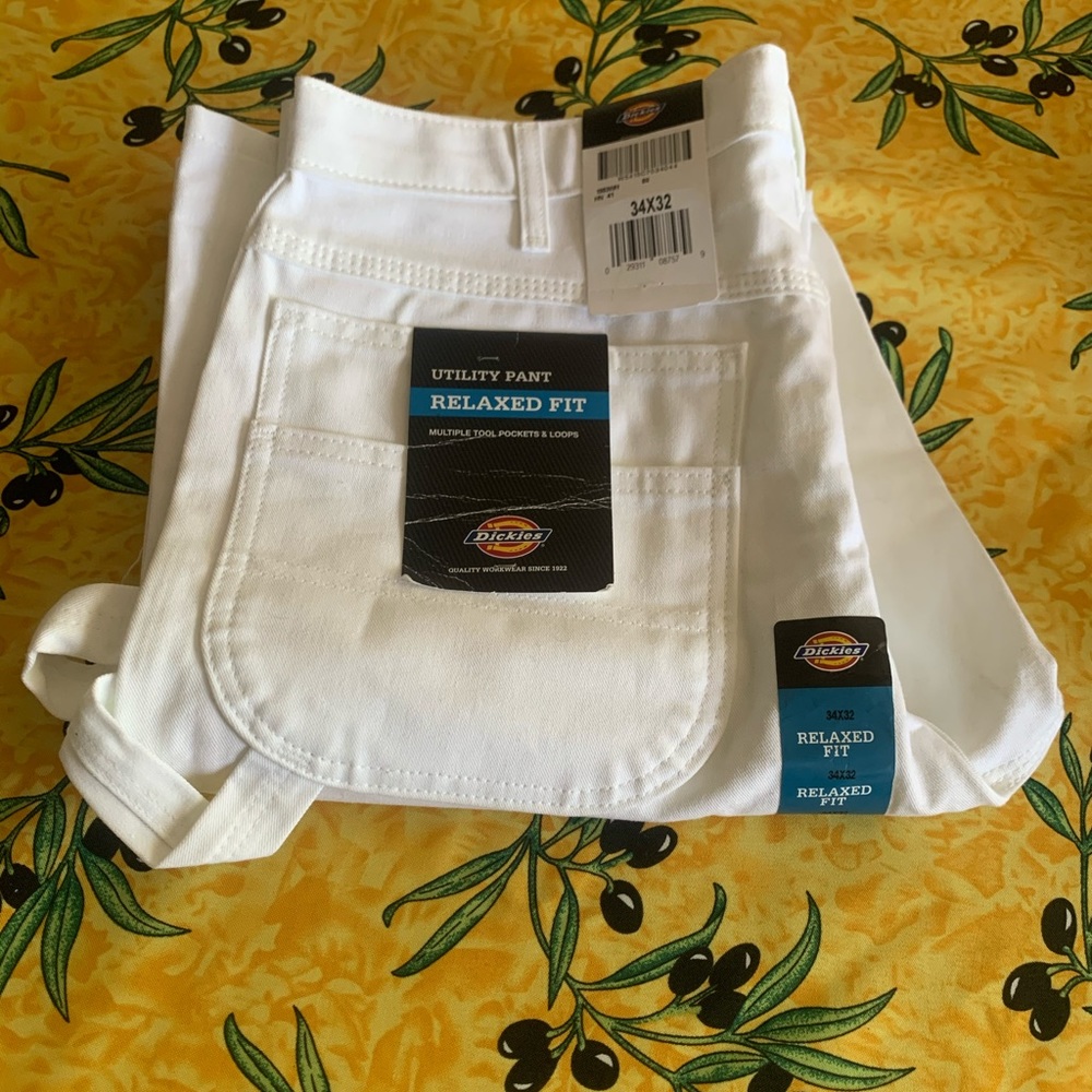 White denim jeans